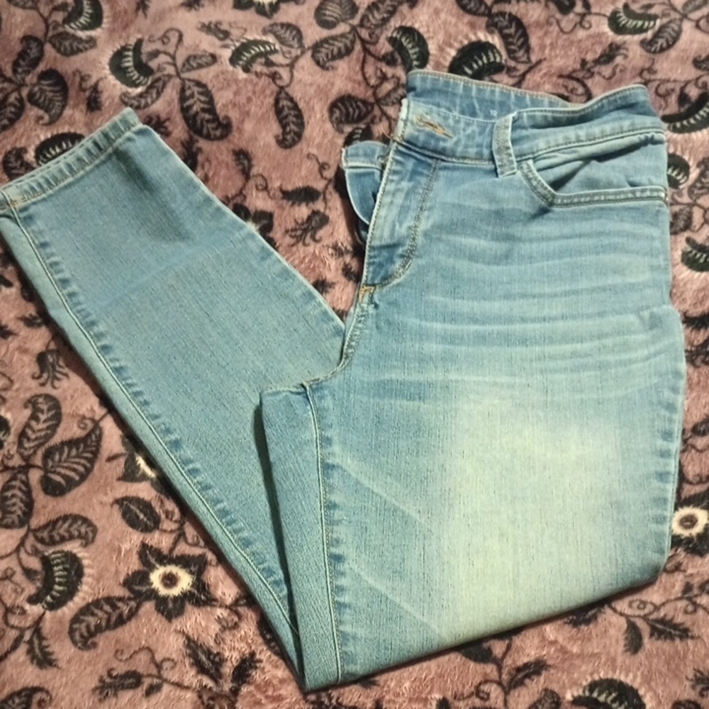 St. John's Bay Light Blue Ankle & Cropped Jeans